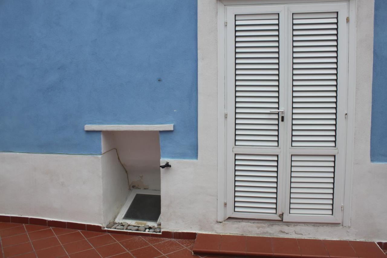 Camere Dieci Maggio- Beb Dory, Nemo, Guizzo Ponza Buitenkant foto