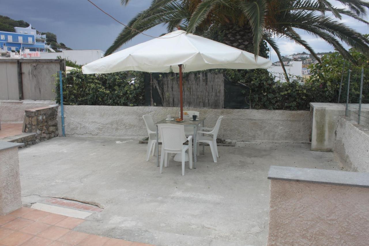 Camere Dieci Maggio- Beb Dory, Nemo, Guizzo Ponza Buitenkant foto
