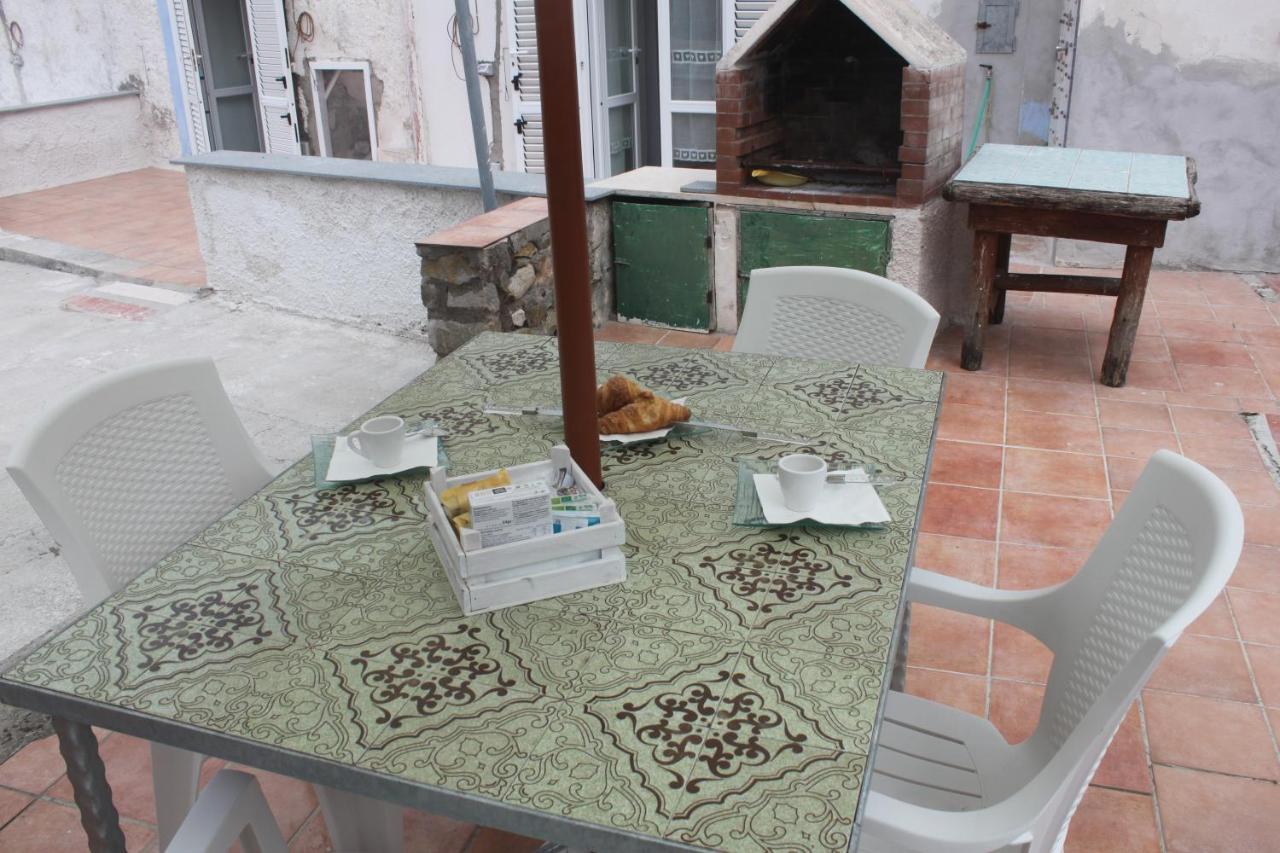 Camere Dieci Maggio- Beb Dory, Nemo, Guizzo Ponza Buitenkant foto