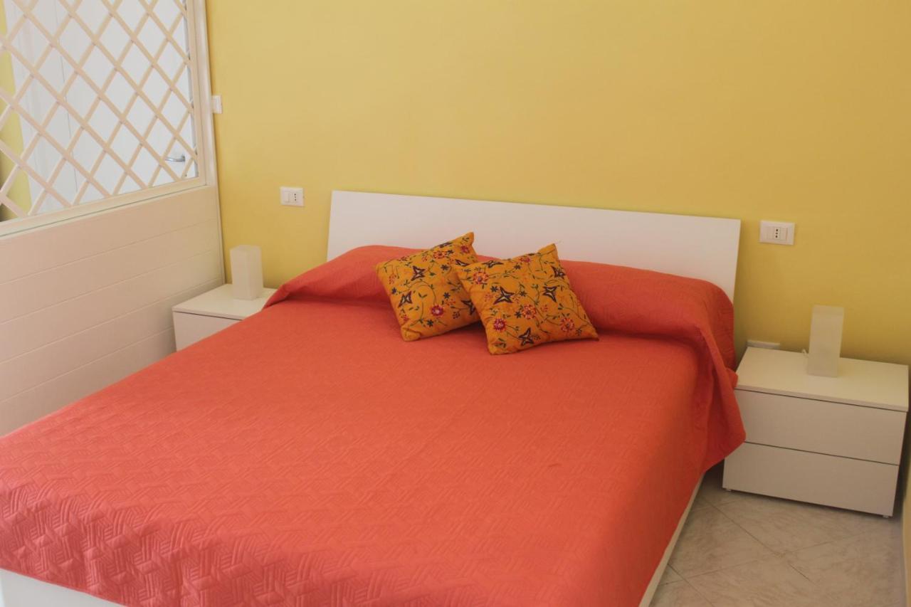Camere Dieci Maggio- Beb Dory, Nemo, Guizzo Ponza Buitenkant foto